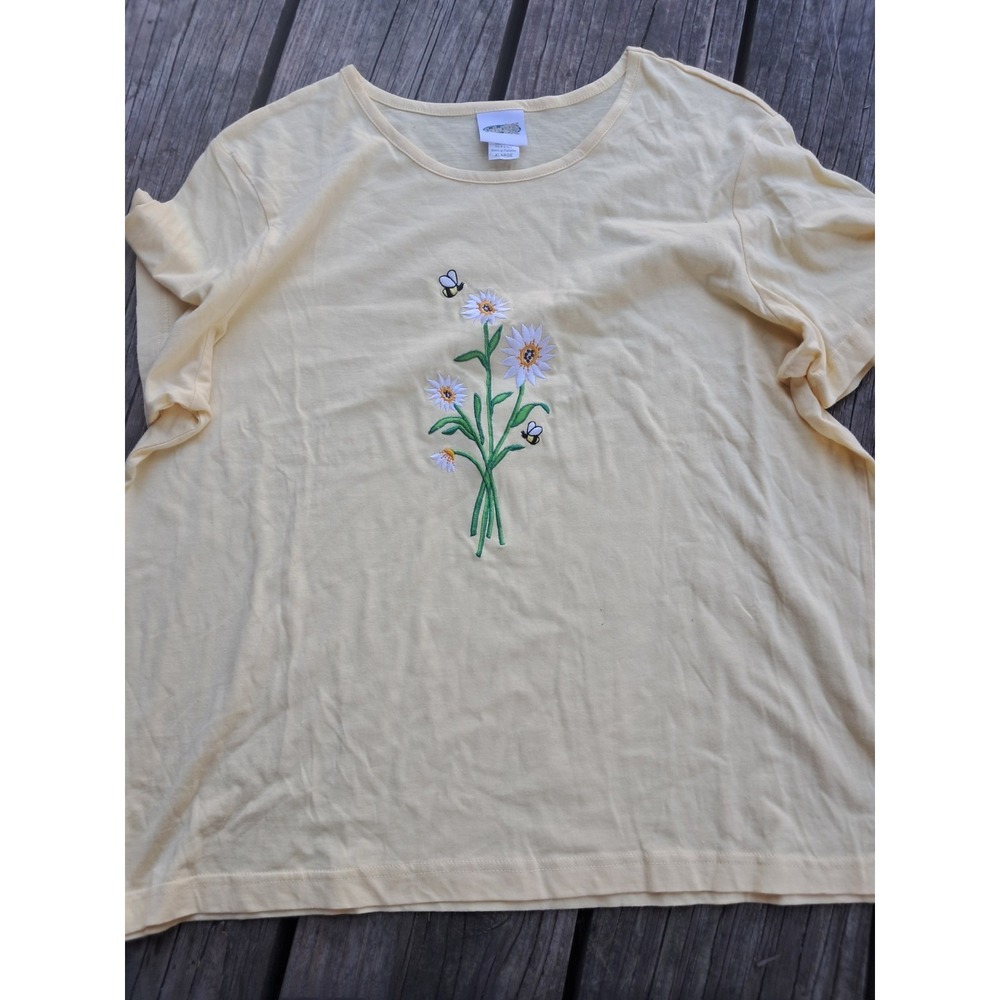 Women Short Sleeve Shirt size Xl Yellow Metropolitan Cottage Core Butter Mom J22